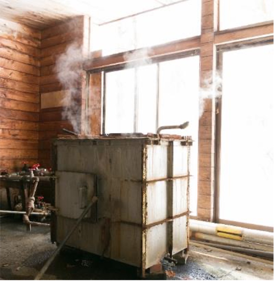 Geothermal Dyeing Pot - Photo: Geothermal Dyeing Research Institute, Inc.